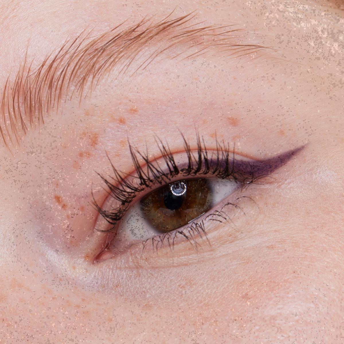 Lápiz De Ojos Longlasting ESSENCE - Image 2