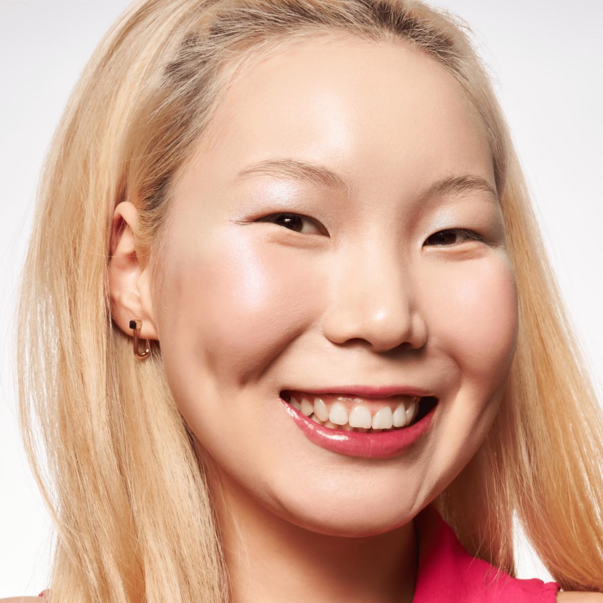 Brillo Labial Voluminizador What The Fake Extreme ESSENCE 4.2 Ml - Image 7