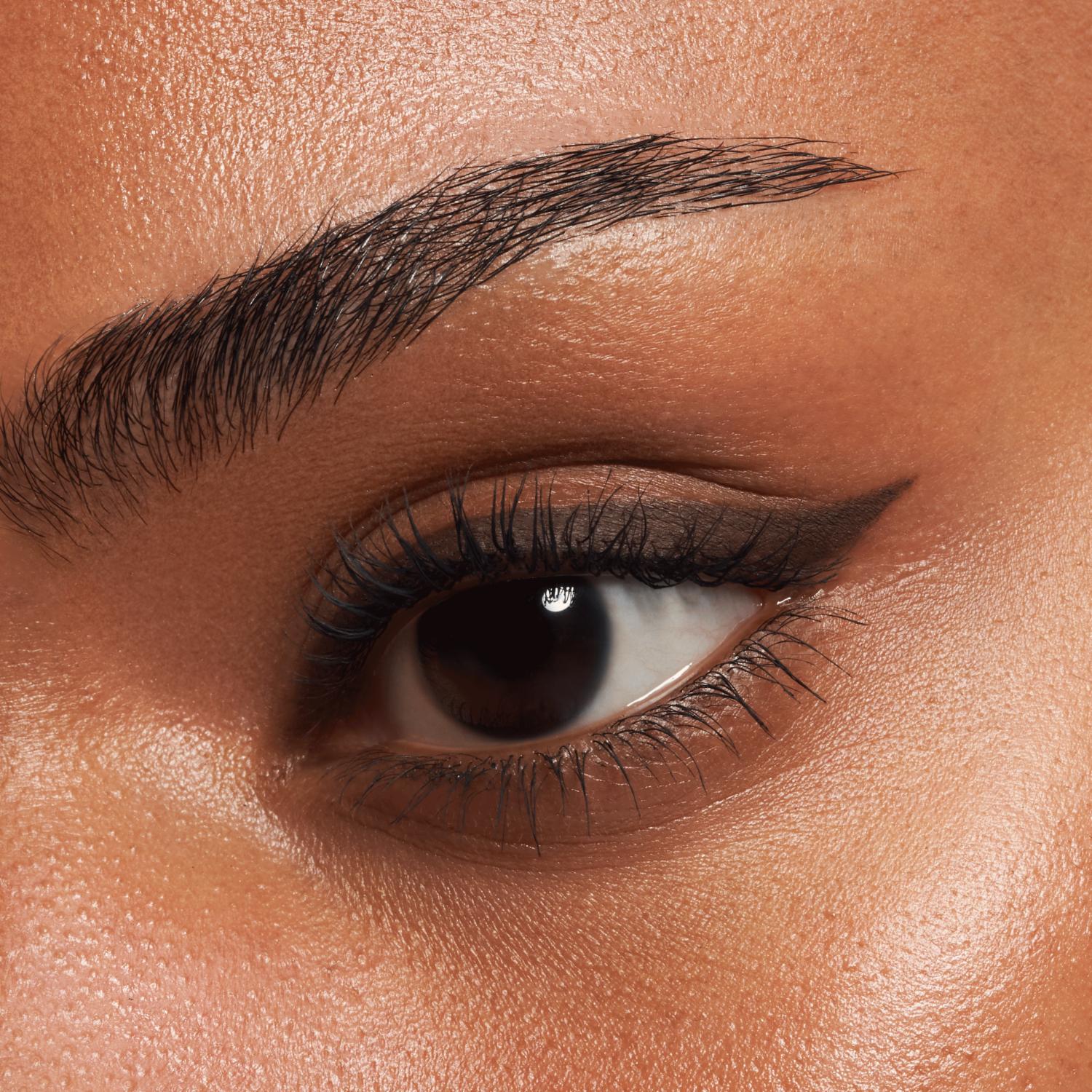 Lápiz Delineador De Ojos Longlasting 0.2 ESSENCE 28 G - Image 3