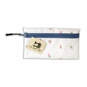 Estuche Vinil Cierre Azul TELA PAPEL Y TIJERA 22cm x 13cm