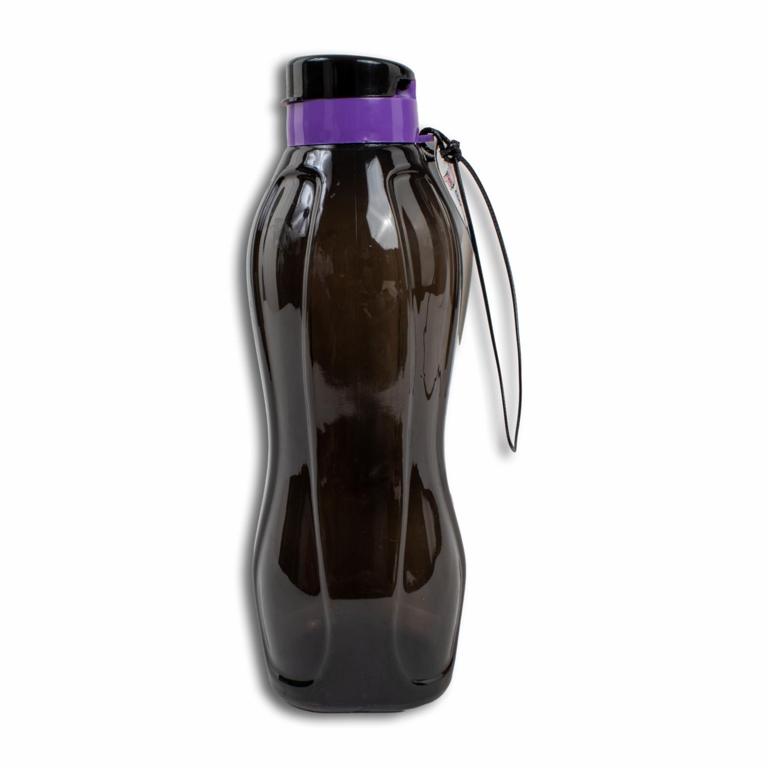 Tomatodo Squeeze Negro Con Cordón PLASTIC HOUSE 600 Ml