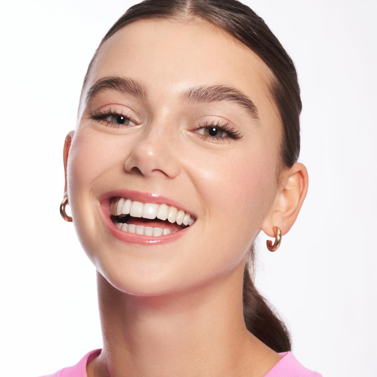 Brillo Labial Voluminizador What The Fake ESSENCE 4.2 Ml - Image 2